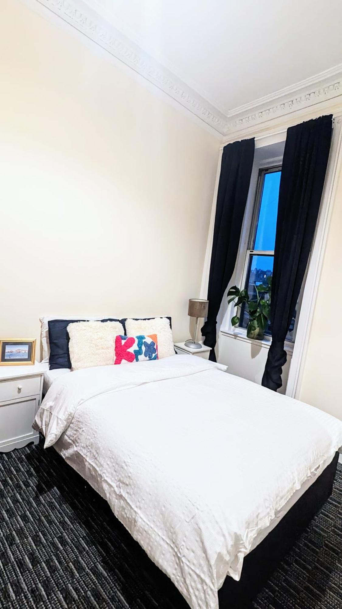 Edinburgh City Center Haymarket Double Room Εξωτερικό φωτογραφία