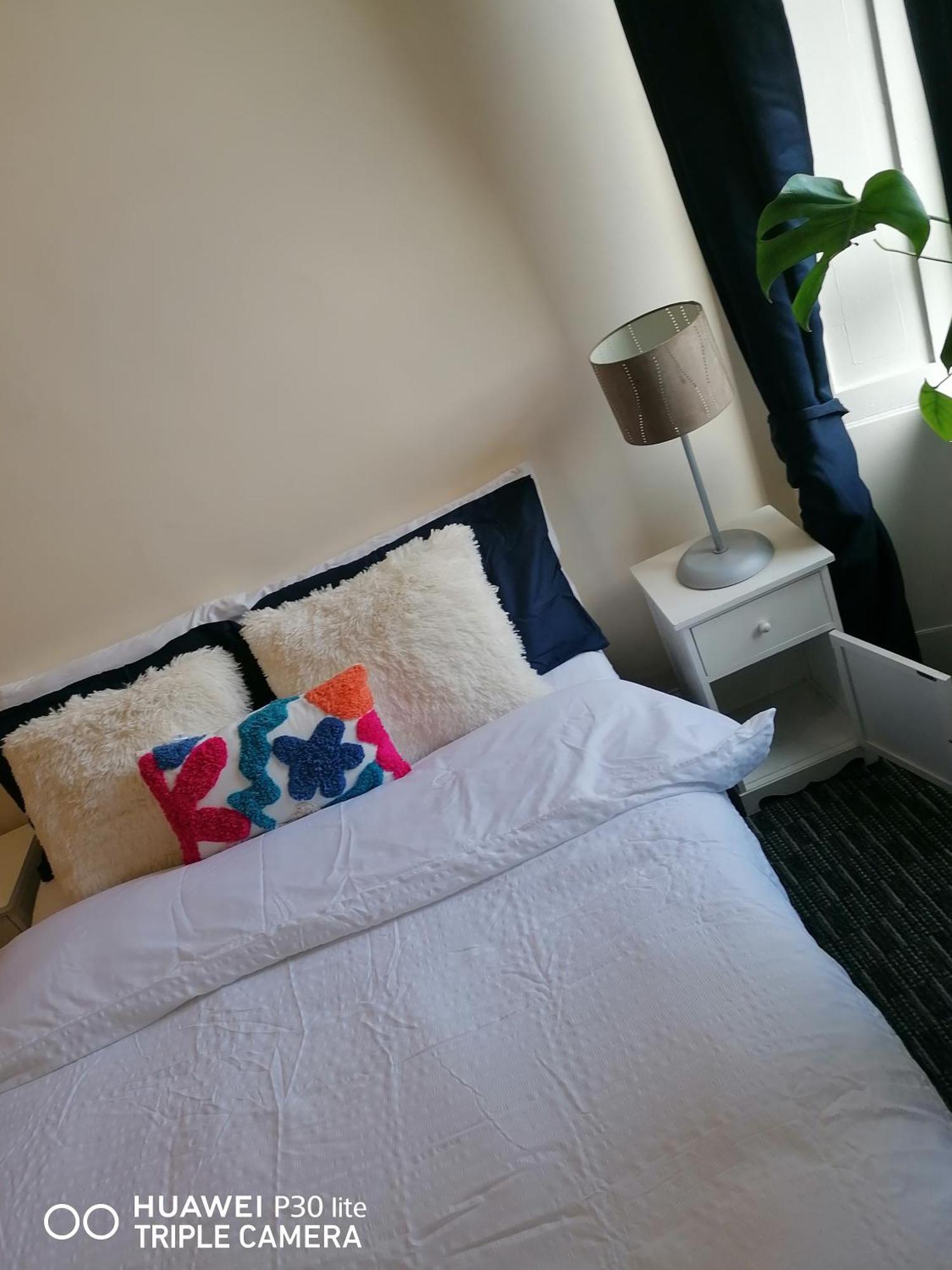 Edinburgh City Center Haymarket Double Room Εξωτερικό φωτογραφία