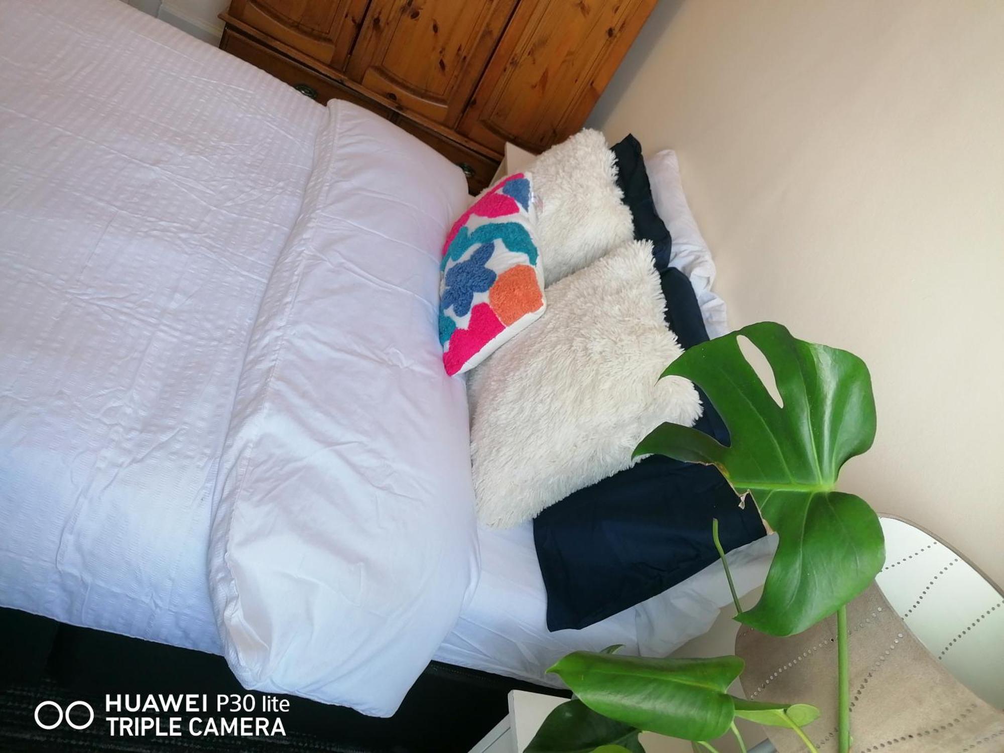 Edinburgh City Center Haymarket Double Room Εξωτερικό φωτογραφία